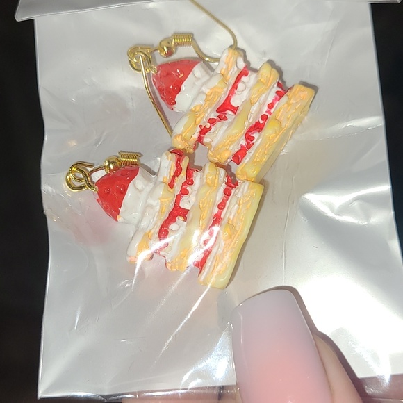 Strawberry Cake Earrings - Picture 3 of 5